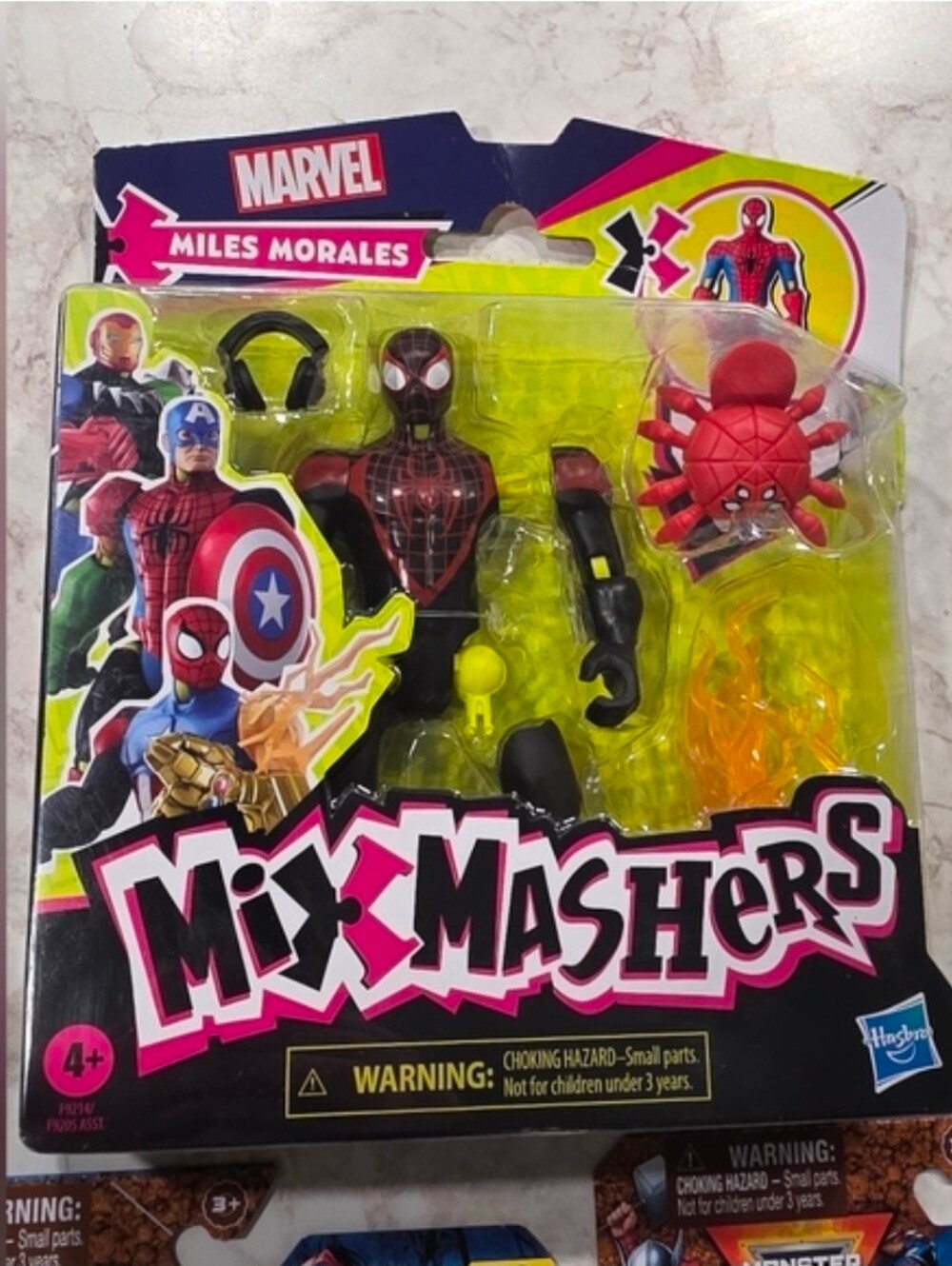 Marvel Bundle - Picture 2 of 4